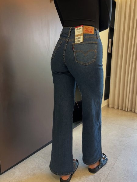 بنطلون levi’s - مقاس كبير